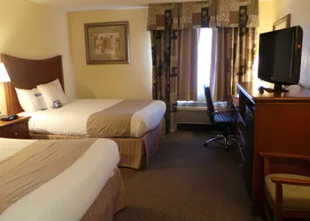 Baymont by Wyndham Arlington At Six Flags Dr hotel thumbnail 7