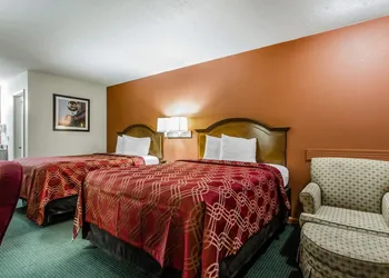 Econo Lodge Inn & Suites Enterprise hotel thumbnail 4