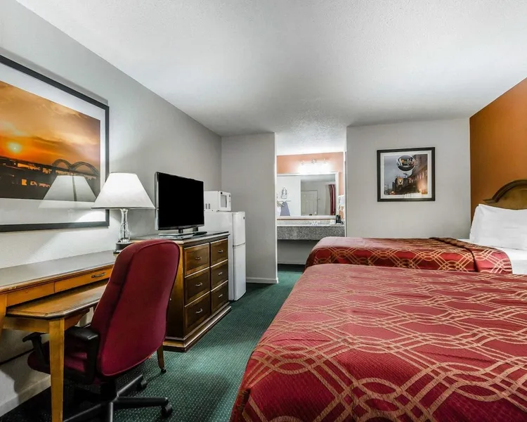 Econo Lodge Inn & Suites Enterprise hotel detail image 6