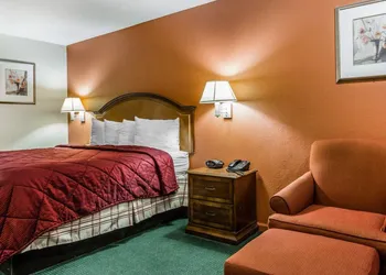 Econo Lodge Inn & Suites Enterprise hotel thumbnail 7