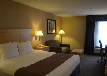 SureStay Plus Hotel by Best Western Roanoke Rapids I-95 hotel thumbnail 7