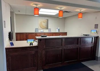 Comfort Inn & Suites St. Paul Northeast hotel thumbnail 5