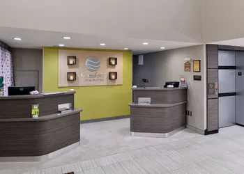 Comfort Inn & Suites Frisco - Plano hotel thumbnail 2