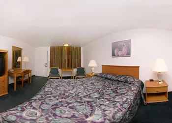 Rodeway Inn Albany hotel thumbnail 8