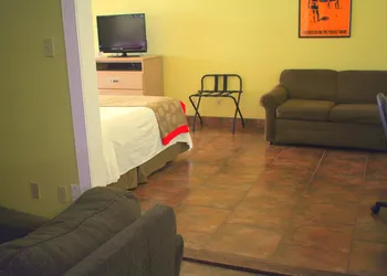 Ramada by Wyndham & Suites South Padre Island At the Beach hotel thumbnail 6