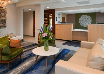 Fairfield Inn & Suites by Marriott Arlington Six Flags hotel thumbnail 4