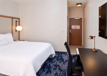 Fairfield Inn & Suites by Marriott Arlington Six Flags hotel thumbnail 5