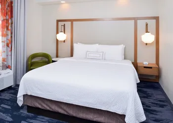 Fairfield Inn & Suites by Marriott Arlington Six Flags hotel thumbnail 8