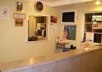 Economy Inn hotel thumbnail 2