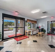 Econo Lodge Inn & Suites Huntsville University Area hotel detail image 4