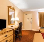 Econo Lodge Inn & Suites Huntsville University Area hotel detail image 7