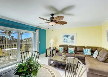 South Beach Condo Hotel hotel thumbnail 5