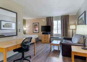 Extended Stay America Select Suites Atlanta Buckhead hotel thumbnail 5