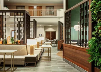 Embassy Suites by Hilton Convention Center Las Vegas hotel thumbnail 3