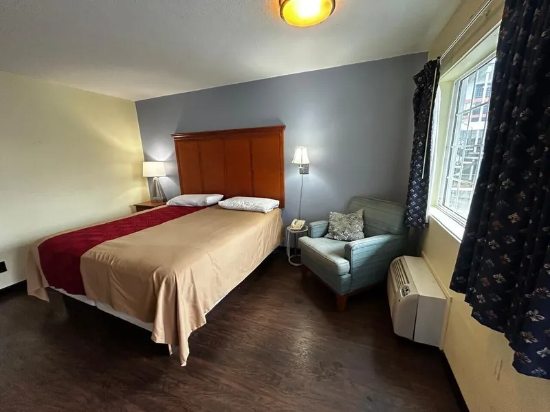 Travelers Inn by OYO Longview Kelso hotel detail image 6
