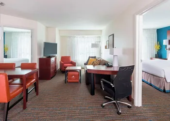 Residence Inn Fargo hotel thumbnail 7