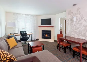 Residence Inn Fargo hotel thumbnail 8