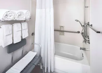 Comfort Inn & Suites Dahlonega University Area hotel thumbnail 4