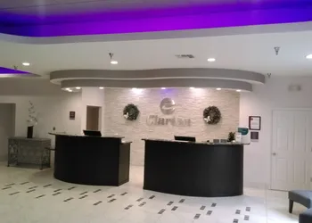 Clarion Inn & Suites Across From Universal Orlando Resort hotel thumbnail 5