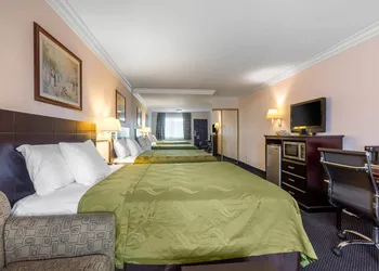 Quality Inn - Torrance Lomita hotel thumbnail 6