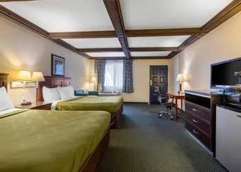 Quality Inn - Torrance Lomita hotel thumbnail 8