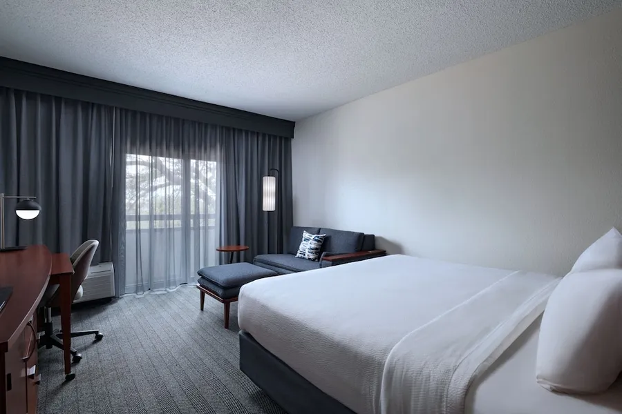 Courtyard by Marriott Dallas Richardson at Spring Valley hotel detail image 6