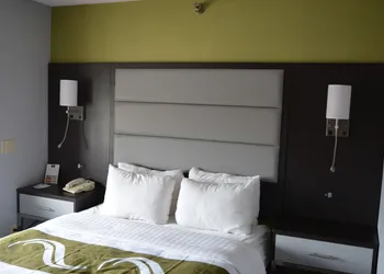 Quality Inn Grove City - Columbus South hotel thumbnail 8