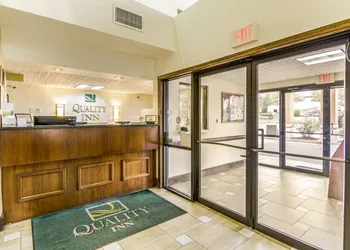 Quality Inn Stone Mountain hotel thumbnail 5
