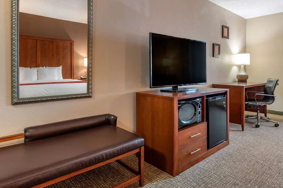 Comfort Inn & Suites Lawrenceburg hotel detail image 6