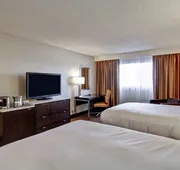 DoubleTree by Hilton Hotel Pleasanton at the Club hotel detail image 3