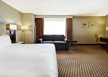 DoubleTree by Hilton Hotel Pleasanton at the Club hotel thumbnail 4