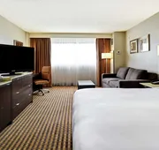 DoubleTree by Hilton Hotel Pleasanton at the Club hotel detail image 7