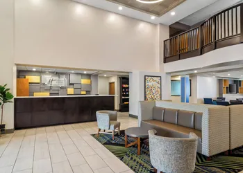 Holiday Inn Express & Suites Jacksonville SE- Med Ctr Area by IHG hotel thumbnail 3