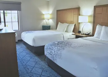 La Quinta Inn & Suites by Wyndham NE Long Beach/Cypress hotel thumbnail 6