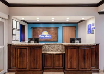 Days Inn by Wyndham Baton Rouge/I-10 hotel thumbnail 3