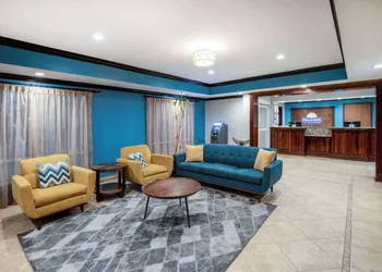 Days Inn by Wyndham Baton Rouge/I-10 hotel thumbnail 4