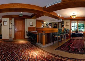Inn at Lost Creek hotel thumbnail 3