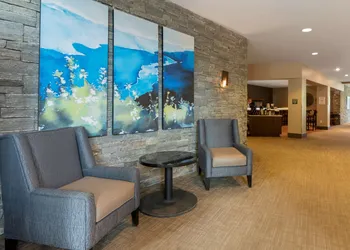 Best Western Plus Revelstoke hotel thumbnail 6