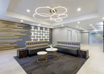 La Quinta Inn & Suites by Wyndham Lexington Park - Patuxent hotel thumbnail 4