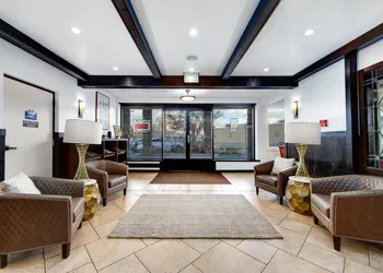 Stratford Inn hotel thumbnail 2