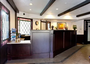 Stratford Inn hotel thumbnail 3