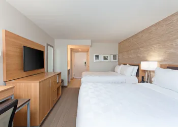Holiday Inn Palmdale-Lancaster by IHG hotel thumbnail 4