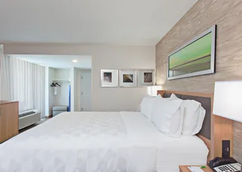 Holiday Inn Palmdale-Lancaster by IHG hotel thumbnail 6