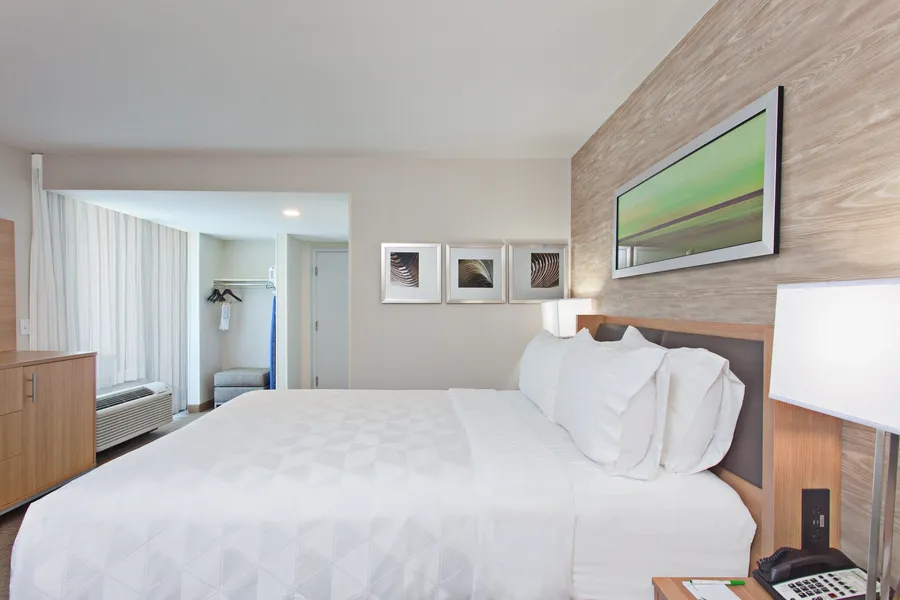 Holiday Inn Palmdale-Lancaster by IHG hotel detail image 6