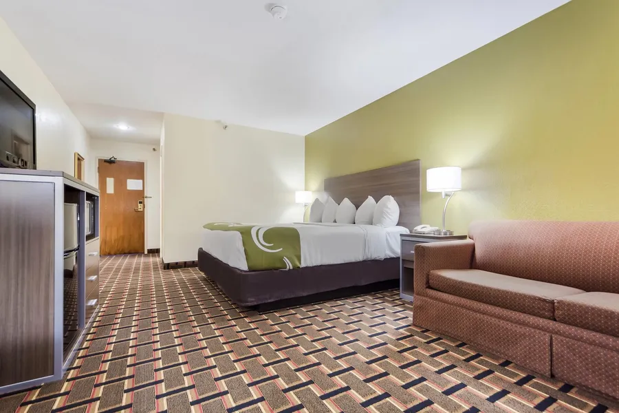 Quality Inn Lincoln Cornhusker hotel detail image 6