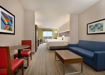 Holiday Inn Express Hotel and Suites of Opelika/Auburn by IHG hotel thumbnail 5