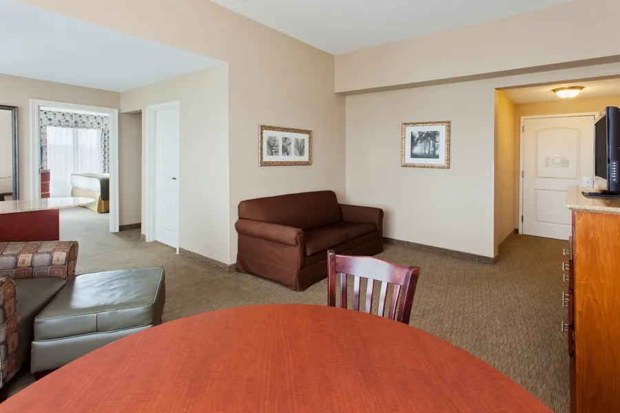 Holiday Inn Express & Suites Baton Rouge East by IHG hotel detail image 2