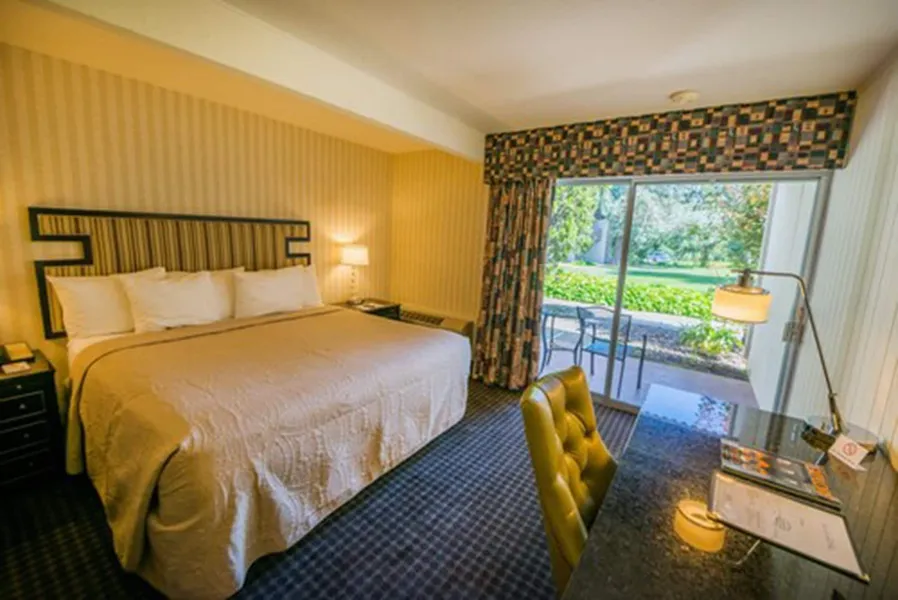 Los Gatos Lodge hotel detail image 6