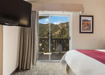 Best Western Tyrolean Lodge hotel thumbnail 8