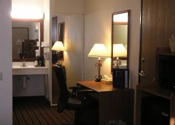 Catalina Inn hotel thumbnail 6